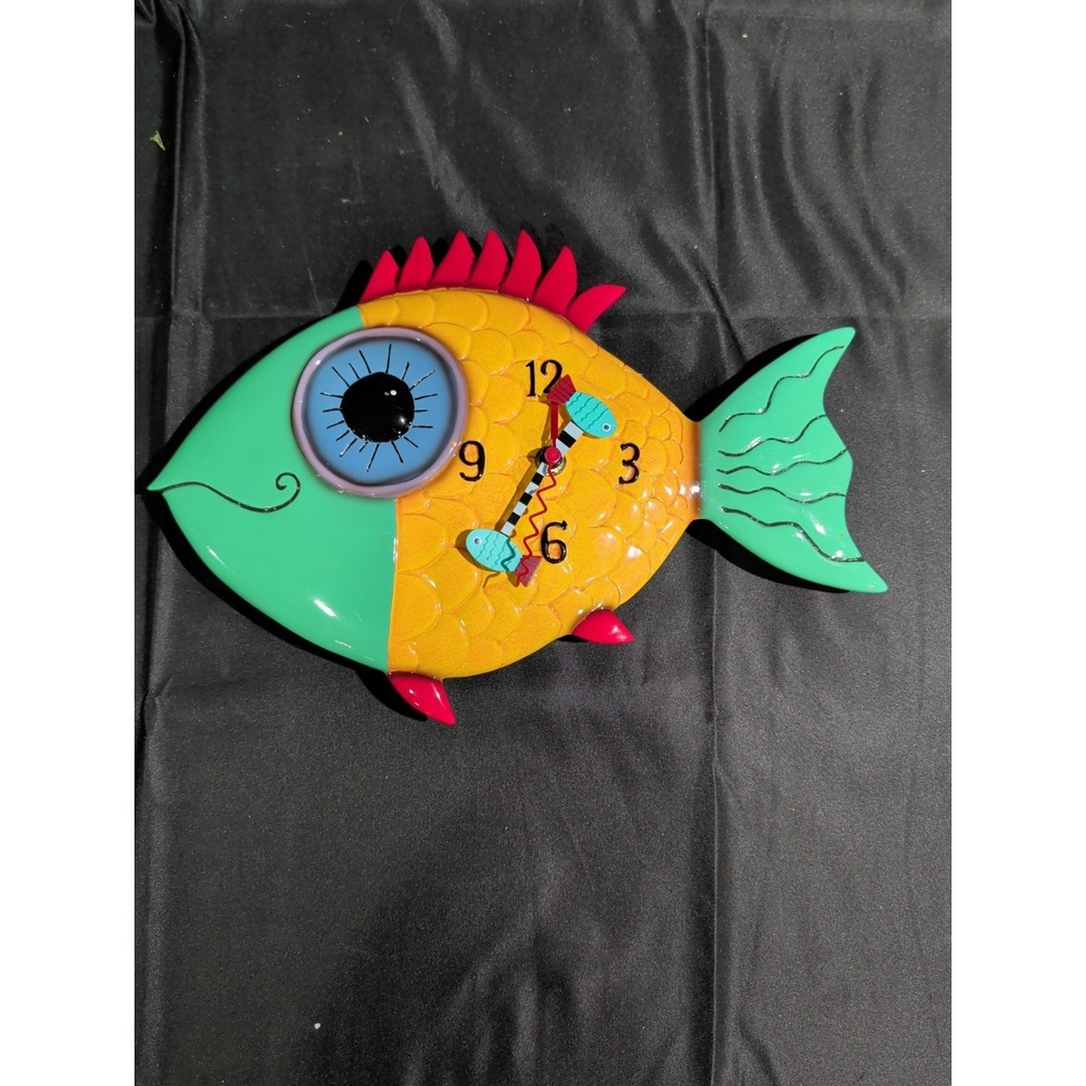 Allen Designs Wide-Eyed Fishy Shaped Wall Clock W/O Pendulum *Read*‎